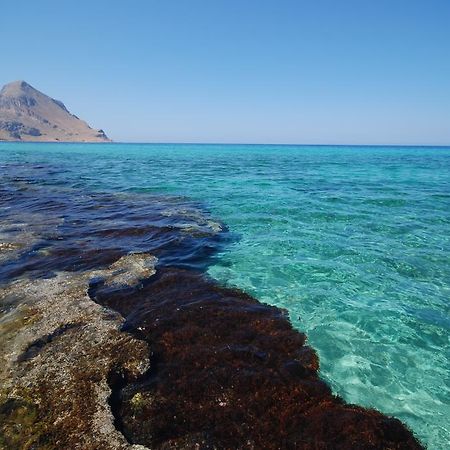 كاستيلوزو Baia Santa Margherita B&B المظهر الخارجي الصورة